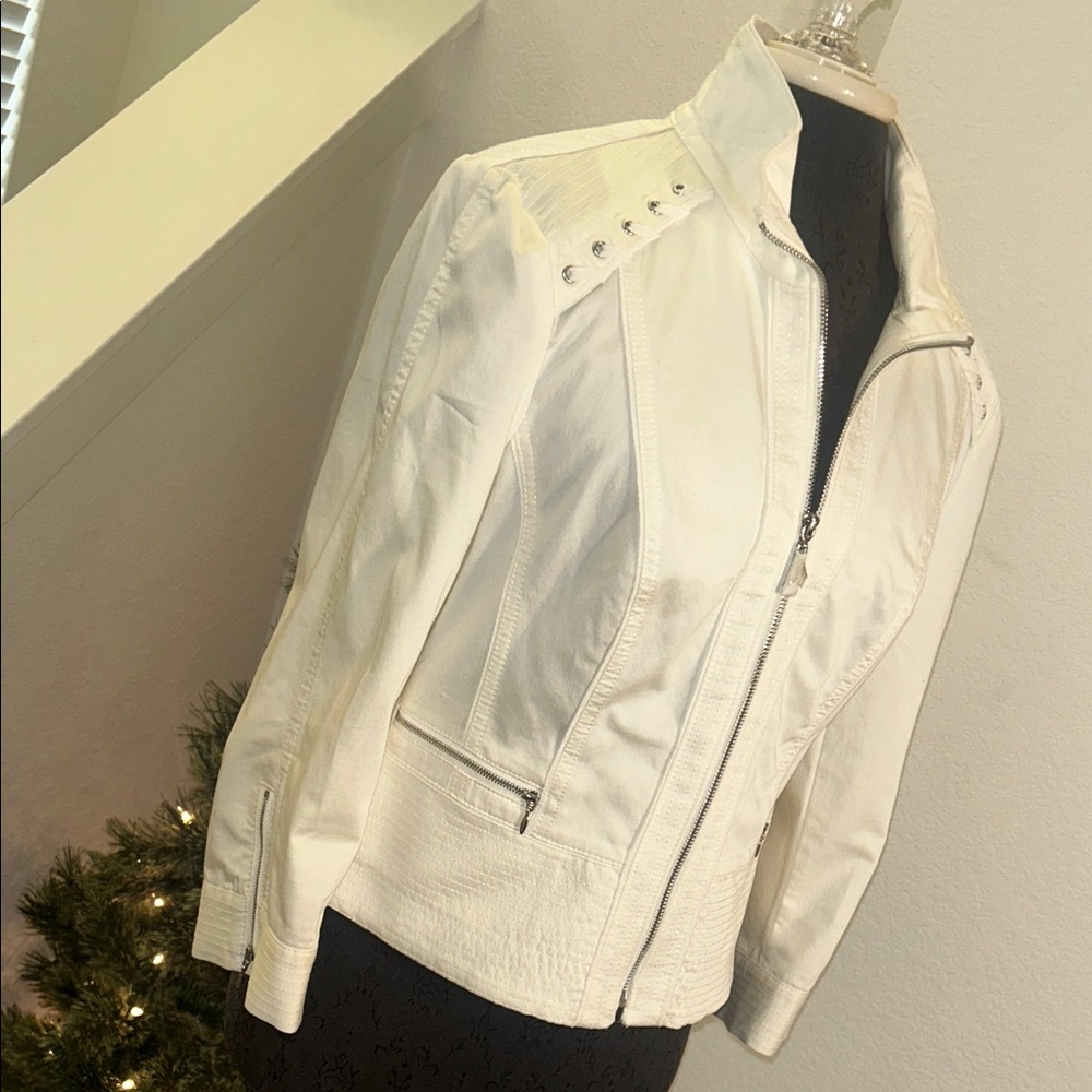 White House Black Market White Jacket - Picture 3 of 6